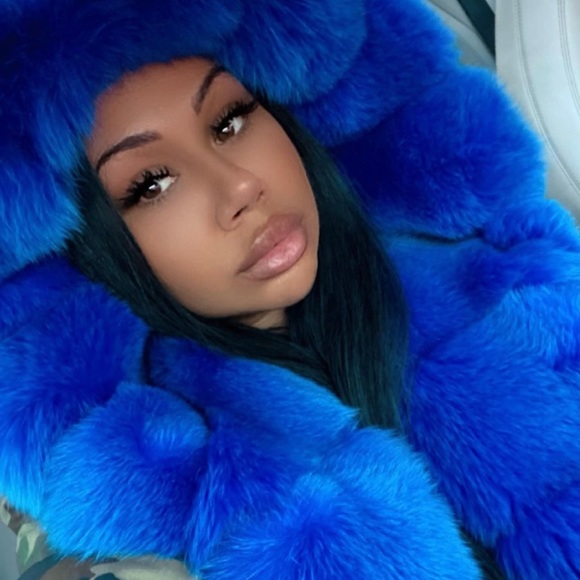 Meet your Posher, Anaa - Picture 1 of 1